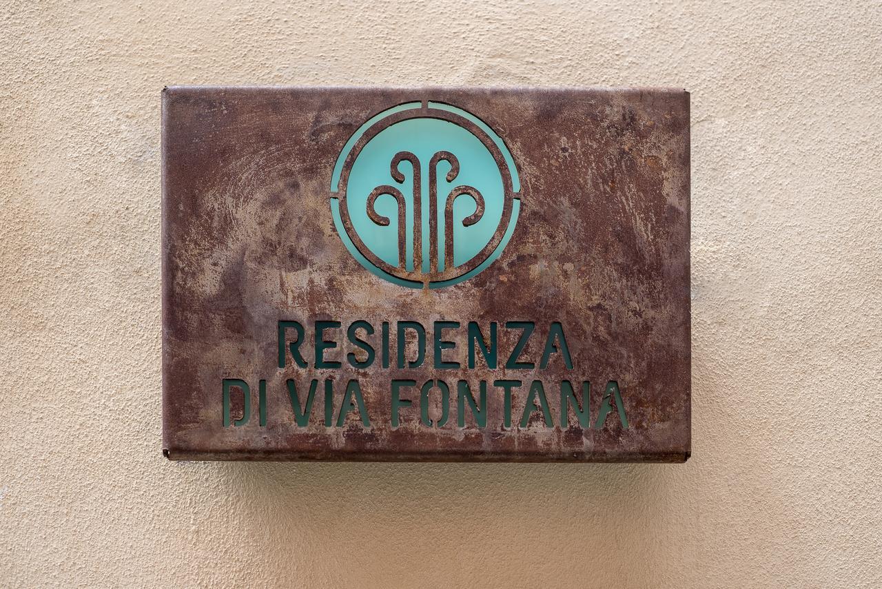 B&B Residenza Di Via Fontana Lucques Extérieur photo
